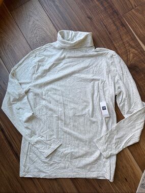NWT GAP Light Heather Gray Women's Turtleneck Sweater